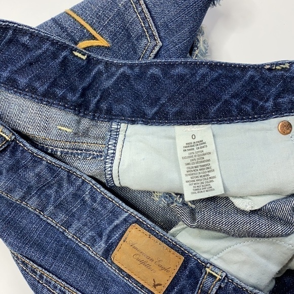 American Eagle Denim Distressed Raw Hem Shorts Size 0 - Picture 8 of 9